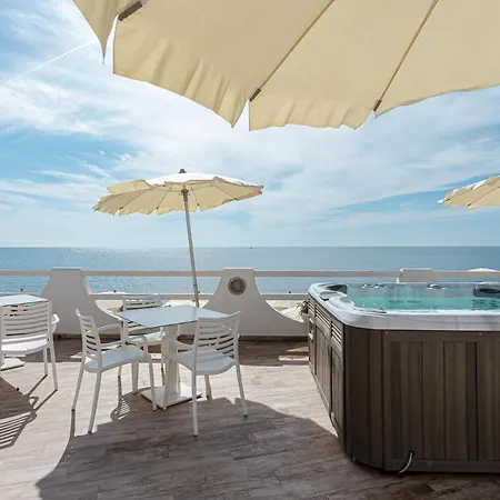 Cavalluccio Marino Aparthotel 4*