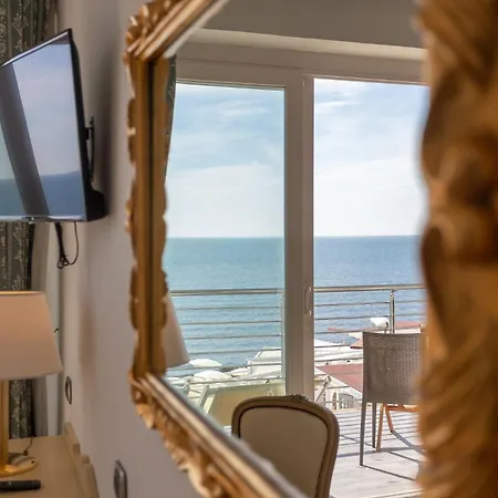 Aparthotel Cavalluccio Marino 4*
